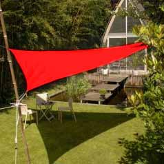 Triangular waterproof sun canopy - red